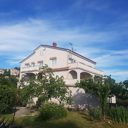 Apartments By The Sea Lopar Exteriör bild